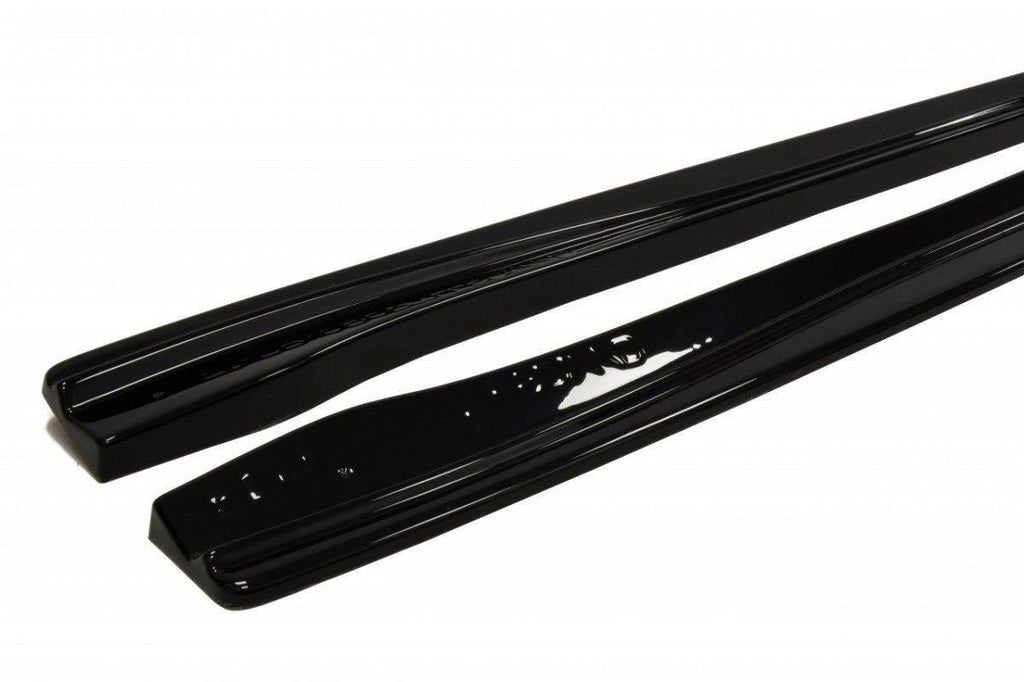 Profilo del diffusore sotto minigonna Maxton nero lucido per Fiat Grande Punto Abarth