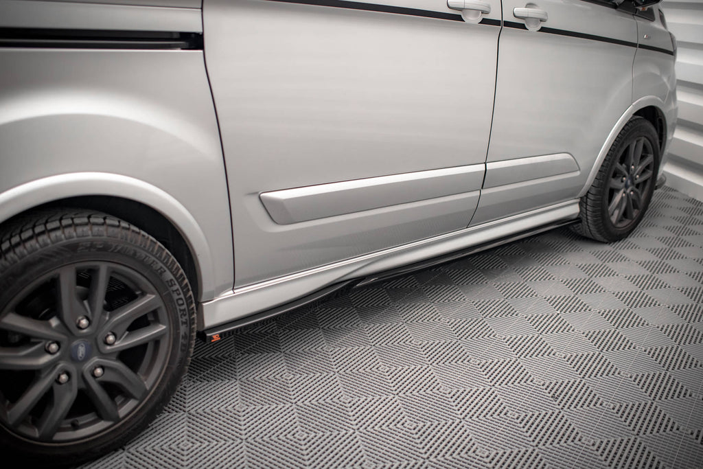 Diffusori sotto minigonne Maxton Design per Ford Transit Custom ST-Line Mk1 Facelift, ABS nero lucido