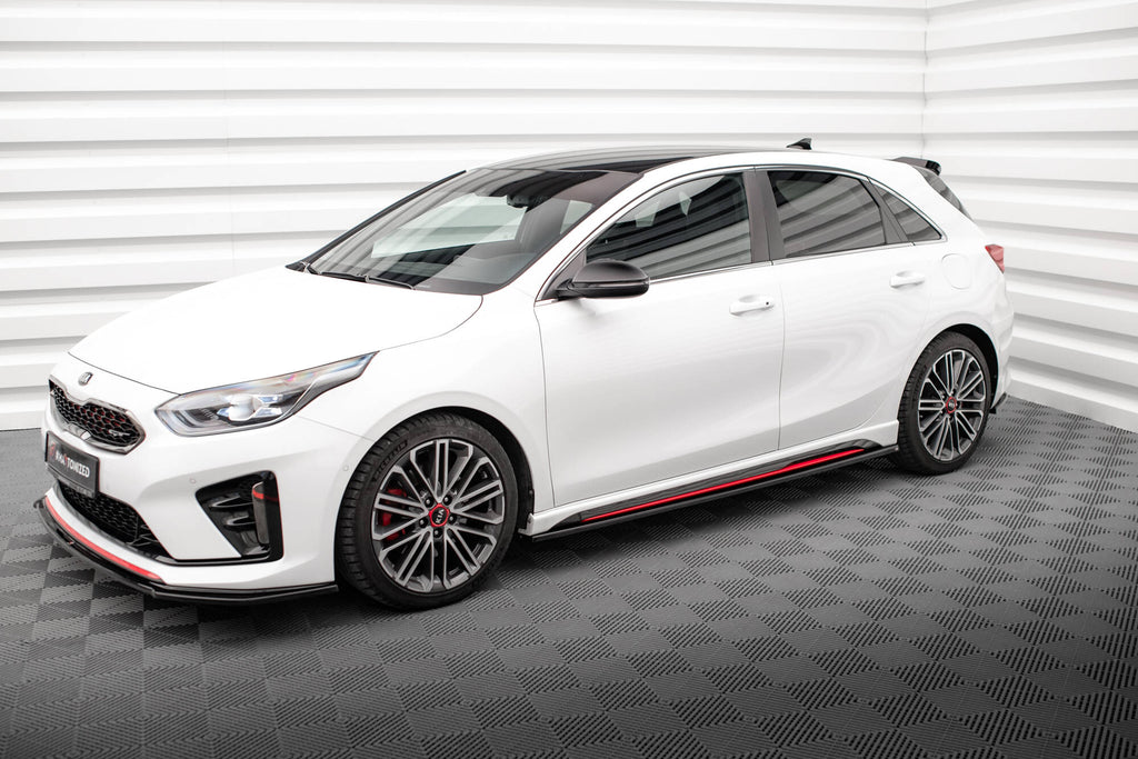 Diffusori Sotto Minigonne Kia Ceed GT Mk3 — particolare della finitura