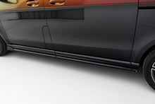 Carica l'immagine nel visualizzatore di Gallery, Diffusori Sotto Minigonne Mercedes Classe V W447 AMG-Line — montato sulla vettura