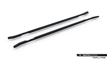 Load image into Gallery viewer, Diffusori Sotto Minigonne Porsche Taycan Mk1 Taycan 4 / Taycan 4S — vista posteriore