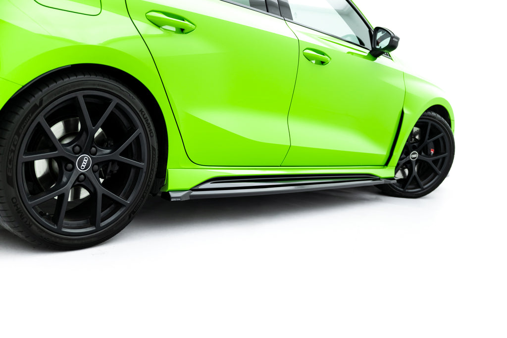 Diffusori Sotto Minigonne V.1 Audi RS3 Sportback 8Y Facelift — particolare della finitura