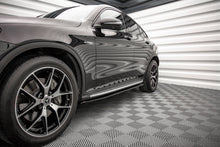 Carica l'immagine nel visualizzatore di Gallery, Vista laterale della Mercedes GLC Coupé C253 con diffusori sotto minigonne Maxton