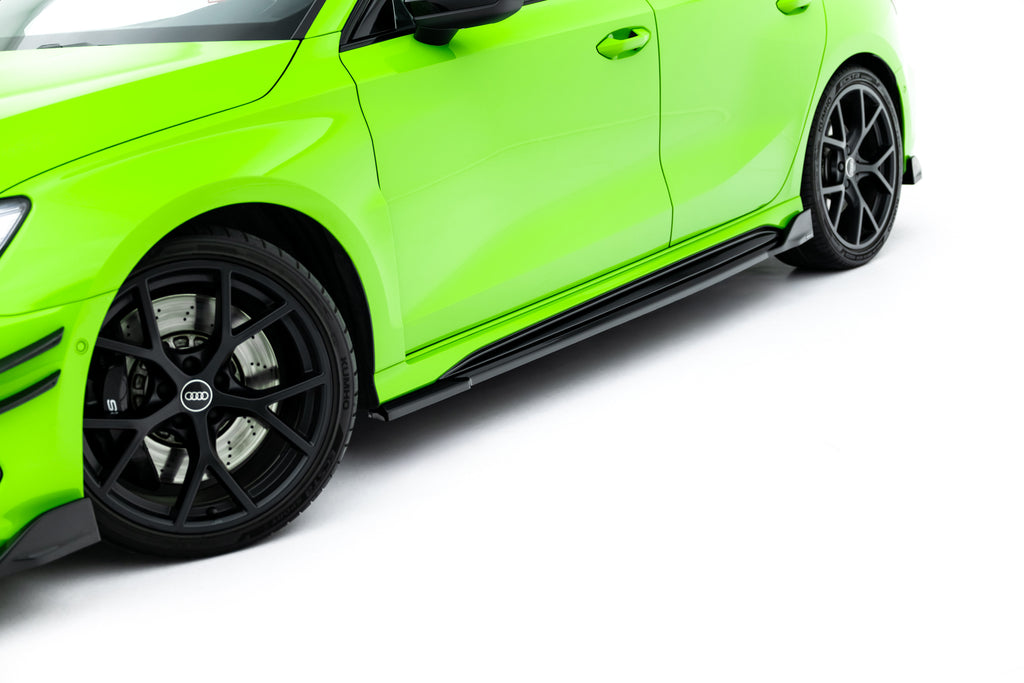 Diffusori Sotto Minigonne V.2 Audi RS3 Sportback 8Y Facelift — particolare della finitura