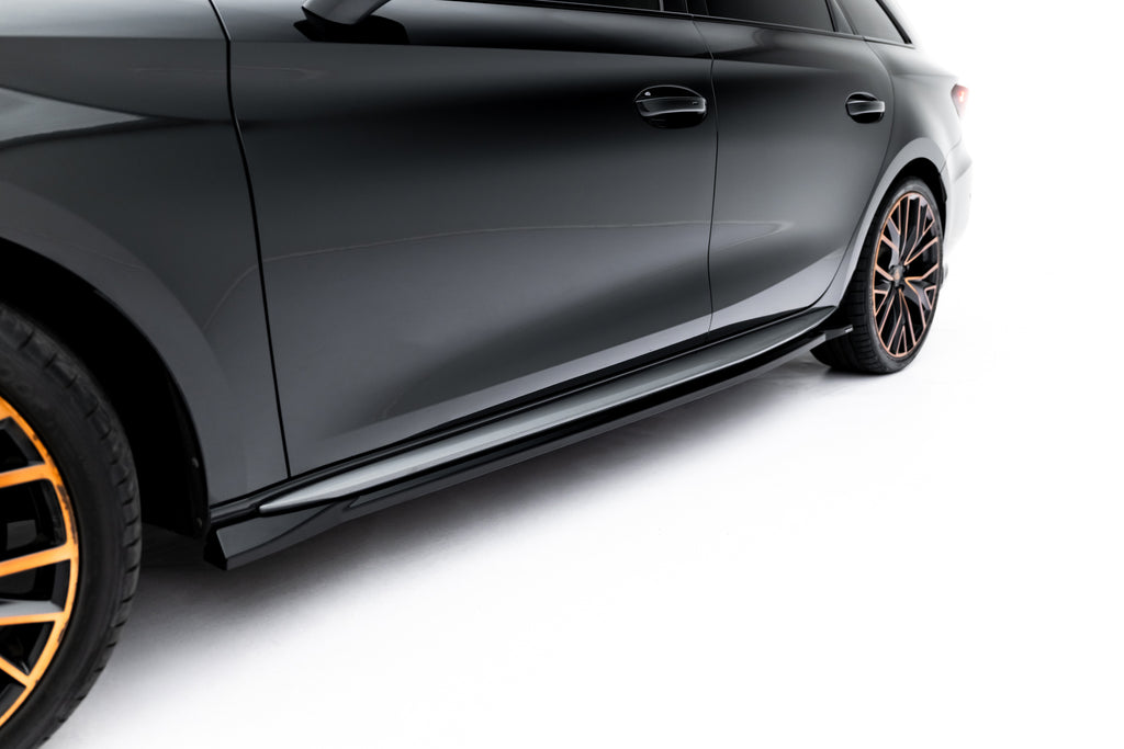 Diffusori Sotto Minigonne V.2 Cupra Leon Hatchback Mk1 Aero — montato sulla vettura