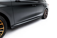 Load image into Gallery viewer, Diffusori Sotto Minigonne V.2 Cupra Leon Hatchback Mk1 Aero — montato sulla vettura