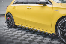 Carica l'immagine nel visualizzatore di Gallery, Diffusori Sotto Minigonne V.2 Mercedes Classe A 35 AMG W177 + Flap AMG 45 S Aero Pack — montato sulla vettura