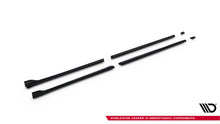 Load image into Gallery viewer, Diffusori Sotto Minigonne V.2 Mercedes Classe V W447 AMG-Line — particolare della finitura