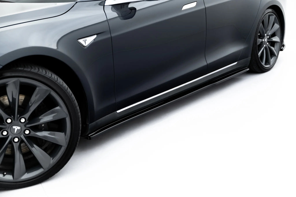 Diffusori Sotto Minigonne V.2 Tesla Model S Mk1 — vista laterale