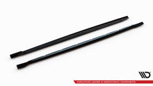 Carica l'immagine nel visualizzatore di Gallery, Diffusori Sotto Minigonne V.3 BMW Serie 1 M135i xDrive F70 — dettaglio del profilo