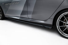 Carica l'immagine nel visualizzatore di Gallery, Diffusori Sotto Minigonne V.3 BMW Serie 1 M135i xDrive F70 — particolare della finitura