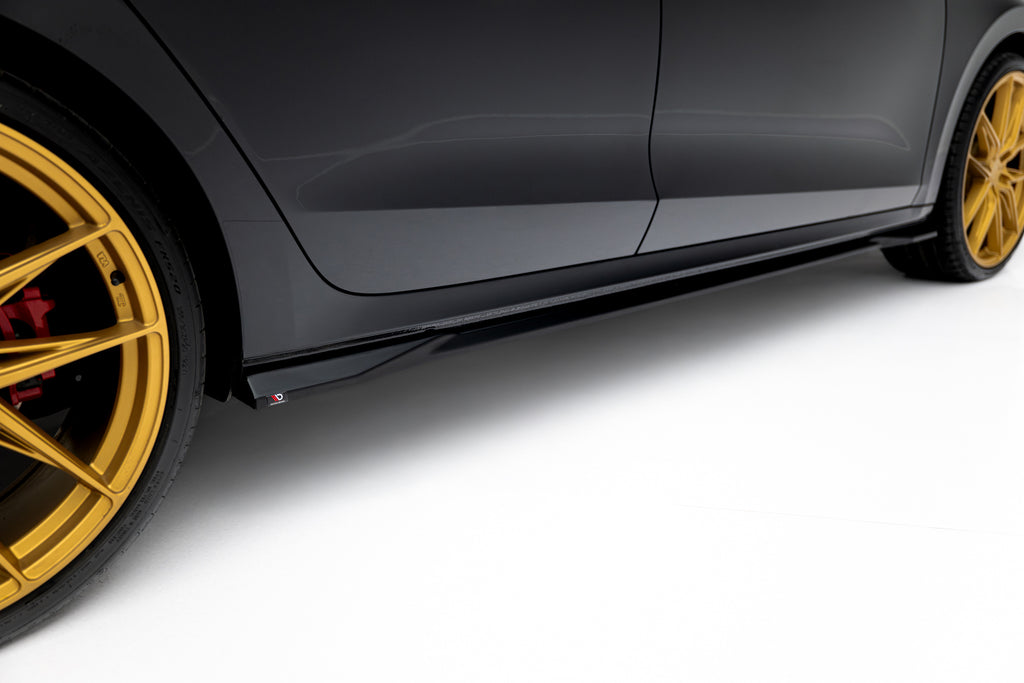 Diffusori Sotto Minigonne V.1 Skoda Octavia RS Mk4 Facelift — montato sulla vettura