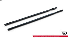 Carica l'immagine nel visualizzatore di Gallery, Diffusori Sotto Minigonne V.5 Volkswagen Golf R Hatchback Mk8 — montato sulla vettura