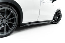 Carica l'immagine nel visualizzatore di Gallery, Diffusori Sotto Minigonne Volkswagen T-Roc Mk2 R-Line — particolare della finitura