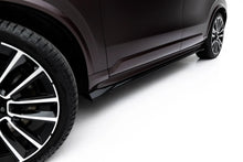 Carica l'immagine nel visualizzatore di Gallery, Diffusori Sotto Minigonne Volvo XC90 Mk2 Facelift 2 — particolare della finitura