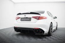 Carica l'immagine nel visualizzatore di Gallery, Estensione Spoiler 3D Alfa Romeo Giulia — montato sulla vettura