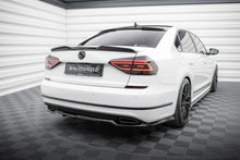 Load image into Gallery viewer, Estensione Spoiler Volkswagen Passat B8 Facelifts USA GT — montato sulla vettura