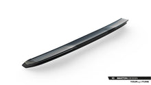 Load image into Gallery viewer, Estensione Spoiler Volvo V60 Mk3 R-Design — particolare della finitura
