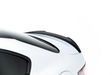 Carica l'immagine nel visualizzatore di Gallery, Estensione spoiler Maxton Design per Alfa Romeo Giulia montato sulla vettura, ABS nero lucido
