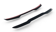 Carica l'immagine nel visualizzatore di Gallery, Estensione spoiler Maxton Design in ABS nero lucido per Audi S3 Sportback 8V, montata sul portellone