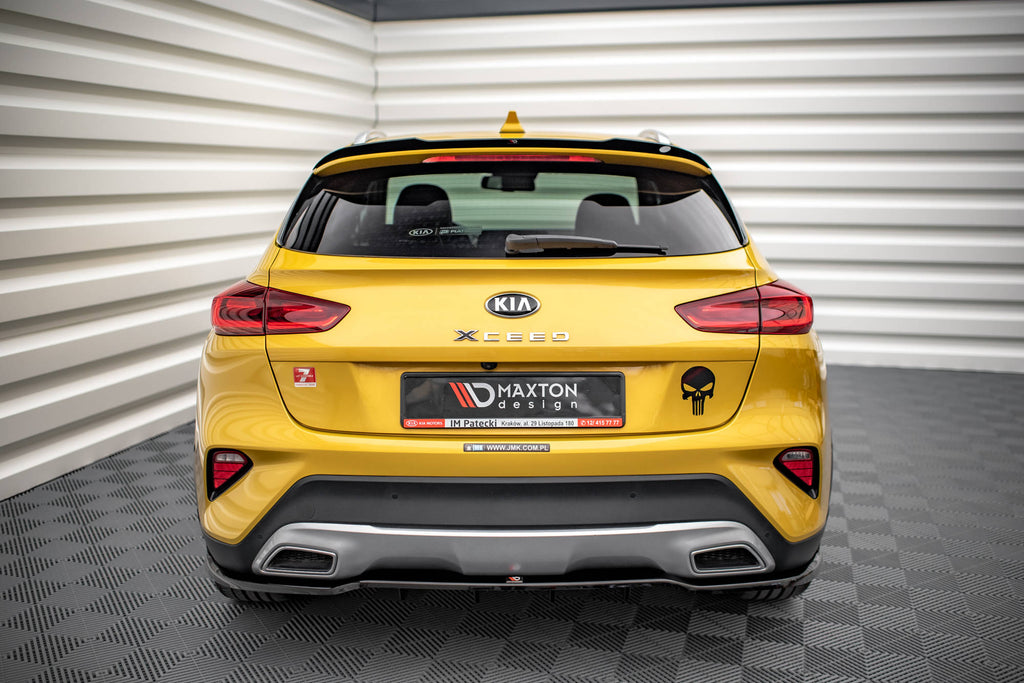 Estensione spoiler montata sul portellone della Kia XCeed Mk1