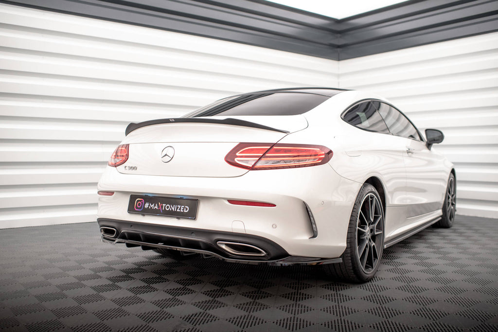 Estensione spoiler in ABS per Classe C Coupé AMG-Line - particolare del profilo