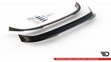 Carica l'immagine nel visualizzatore di Gallery, Estensione spoiler Opel Astra GTC J OPC-Line montata sul portellone