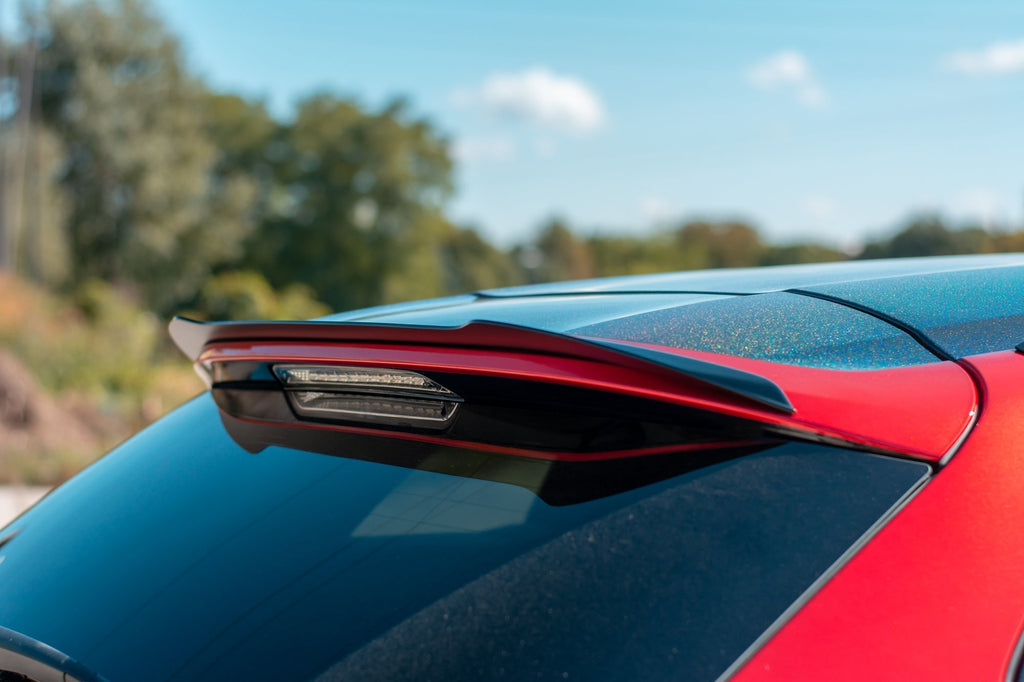 Estensione spoiler Peugeot 508 SW Mk2 montata sul portellone