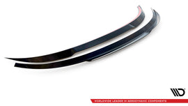 Estensione spoiler Maxton Design in ABS nero lucido per Porsche 911 Carrera 4S 992, dettaglio del profilo