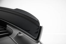 Load image into Gallery viewer, Estensione Spoiler Porsche 911 992 Turbo S Sport Package — dettaglio del fissaggio