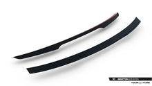 Load image into Gallery viewer, Estensione Spoiler Porsche Panamera 972 Panamera 4 / Panamera 4S E-Hybrid — dettaglio del fissaggio
