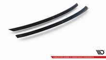 Carica l'immagine nel visualizzatore di Gallery, Estensione spoiler montata sulla Porsche Panamera 971 E-Hybrid