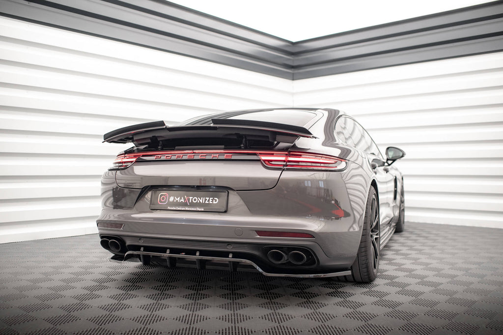 Dettaglio dell'estensione spoiler in ABS per Porsche Panamera 971