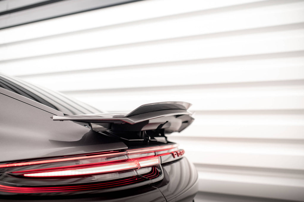 Particolare dell'estensione spoiler Maxton Design Porsche Panamera GTS 971