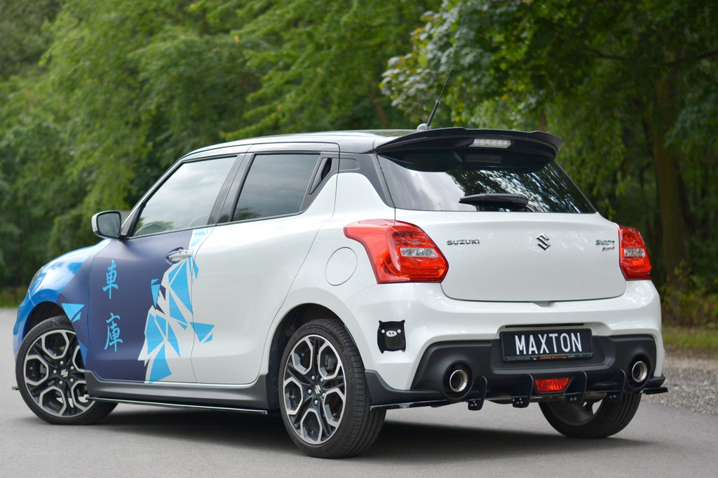 Estensione spoiler Maxton Design per Suzuki Swift Sport Mk6, ABS nero lucido — vista d'insieme