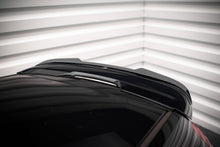 Carica l'immagine nel visualizzatore di Gallery, Estensione spoiler V.2 Maxton Design per Ford Fiesta ST Mk6, ABS nero lucido — dettaglio del profilo
