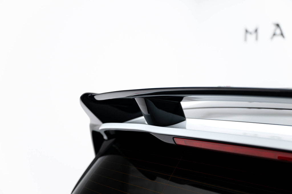 Alettone Maxton Design in vetroresina per Ford Fiesta ST Mk8, dettaglio del fissaggio