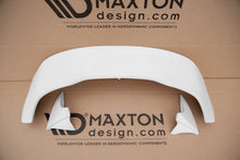 Carica l'immagine nel visualizzatore di Gallery, Alettone Maxton Design in vetroresina per Ford Focus Hatchback Mk4, montato sulla vettura