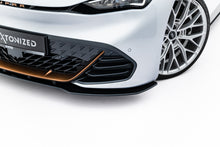 Carica l'immagine nel visualizzatore di Gallery, Lip Anteriore Cupra Born Mk1 Street Pro — dettaglio del fissaggio