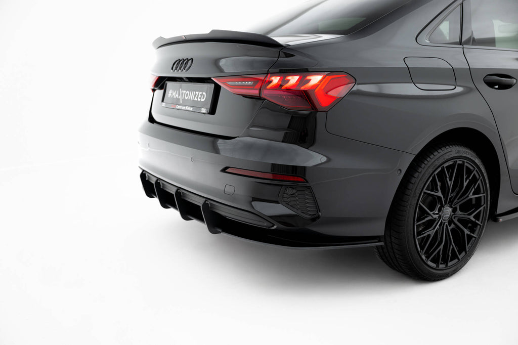 Diffusore Posteriore Audi A3 Berlina 8Y Street Pro — vista posteriore