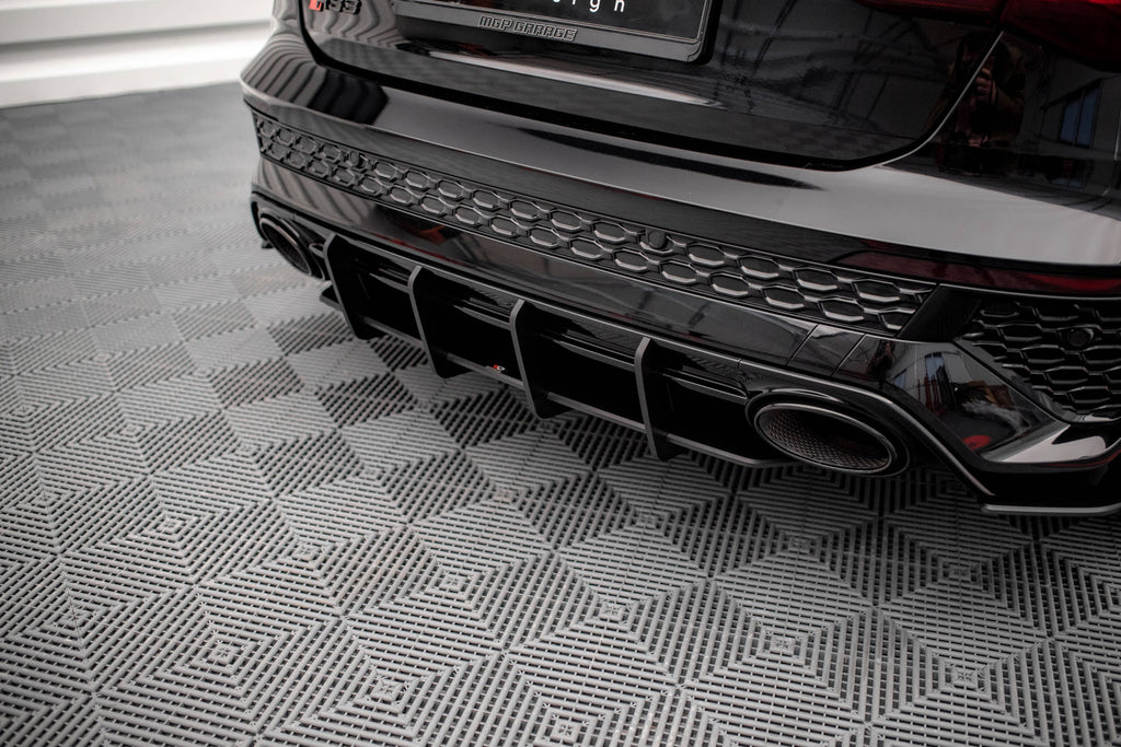 Diffusore posteriore Street Pro Maxton Design per Audi RS3 Sportback 8Y, ABS nero opaco da 10 mm: dettaglio del profilo