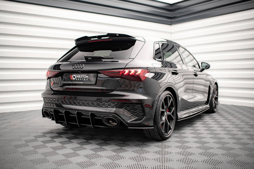 Diffusore posteriore Street Pro Maxton Design per Audi RS3 Sportback 8Y, ABS nero opaco da 10 mm