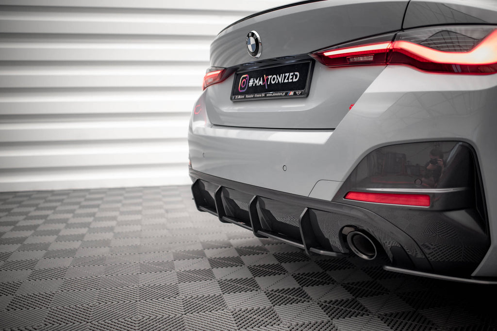 Diffusore posteriore Street Pro Maxton Design per BMW Serie 4 Gran Coupé M-Pack G26 — ABS nero opaco da 10 mm, vista di dettaglio