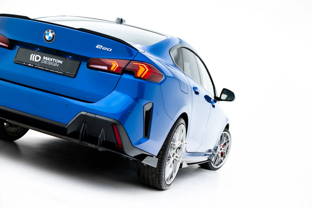 Diffusore Posteriore BMW Serie 2 Gran Coupe F74 + Flap M-Pack Street Pro — particolare della finitura