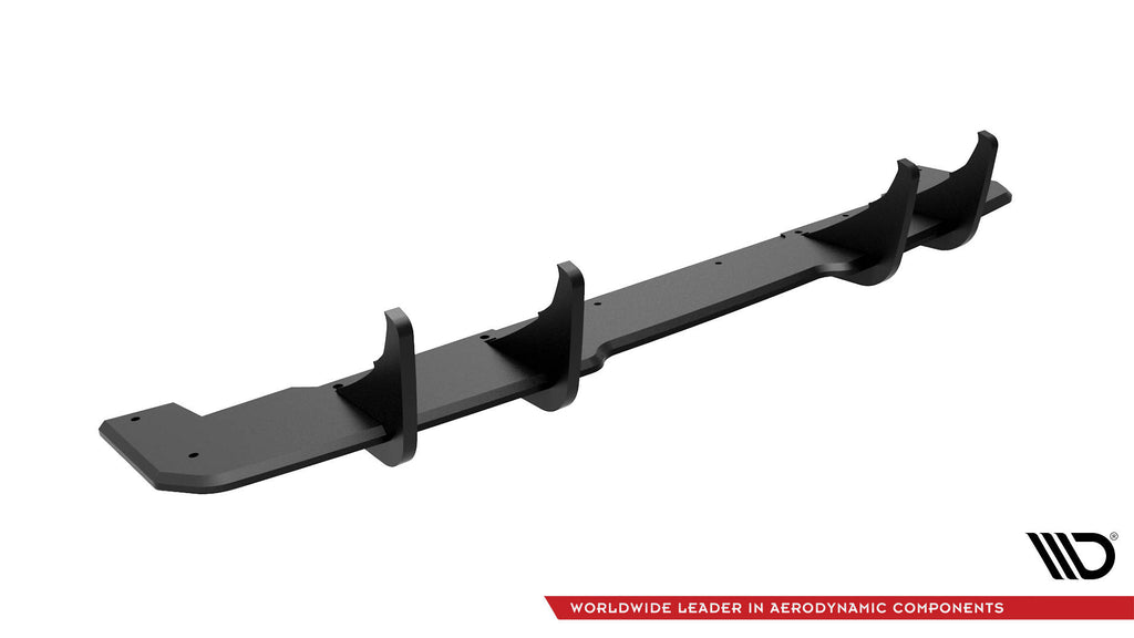 Diffusore Street Pro Ford Kuga Mk3 ST-Line montato sul paraurti posteriore