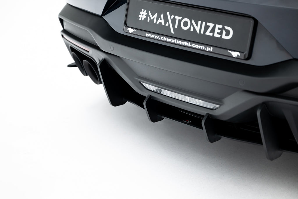 Diffusore Posteriore Ford Mustang Mk7 Dark Horse Street Pro — particolare della finitura