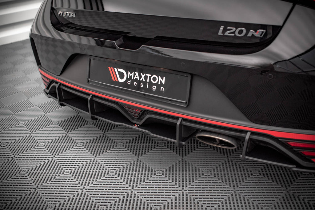Diffusore posteriore Street Pro Maxton Design in ABS nero opaco per Hyundai i20 N Mk3, montato sul paraurti