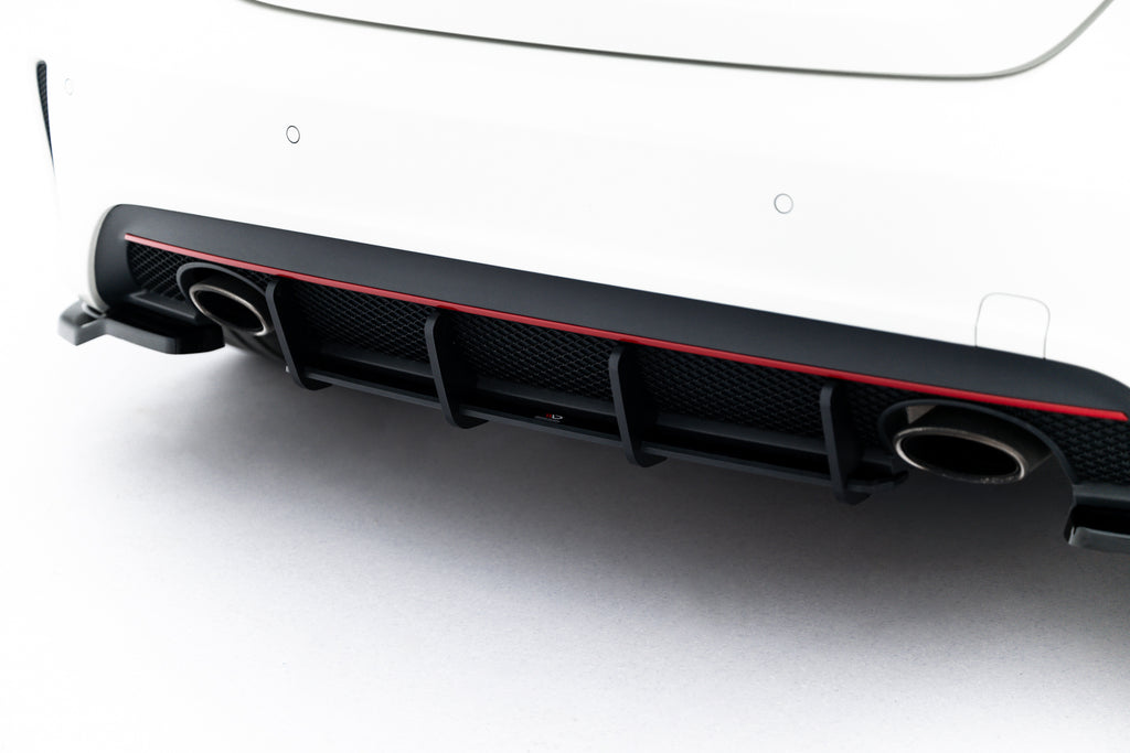 Diffusore Posteriore Mercedes Classe A W176 AMG-Line Street Pro — montato sulla vettura