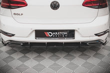 Carica l'immagine nel visualizzatore di Gallery, Diffusore posteriore Street Pro Maxton Design in ABS nero opaco per Volkswagen Golf R-Line Mk7 Facelift, montato sulla vettura
