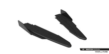Carica l'immagine nel visualizzatore di Gallery, Splitter Laterali Posteriori Ford Mustang Mk7 + Flap Dark Horse Street Pro — vista d'insieme